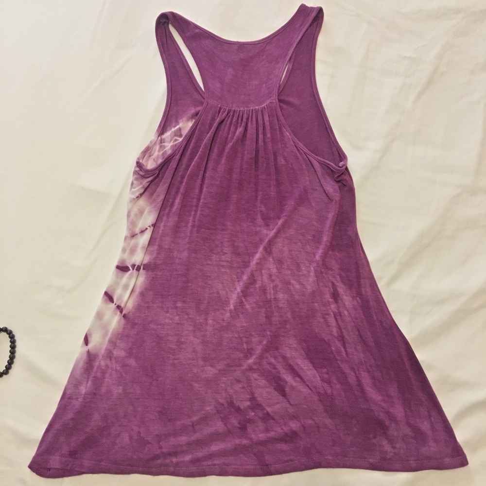 ☀️🧘♀️Super cute tie dye tank☀️🧘♀️ - Picture 3 of 3